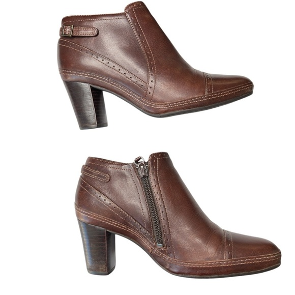 Clarks Artisan Collection Leather Heeled Booties Women's Sz 5 M Floral Lining - Picture 9 of 9